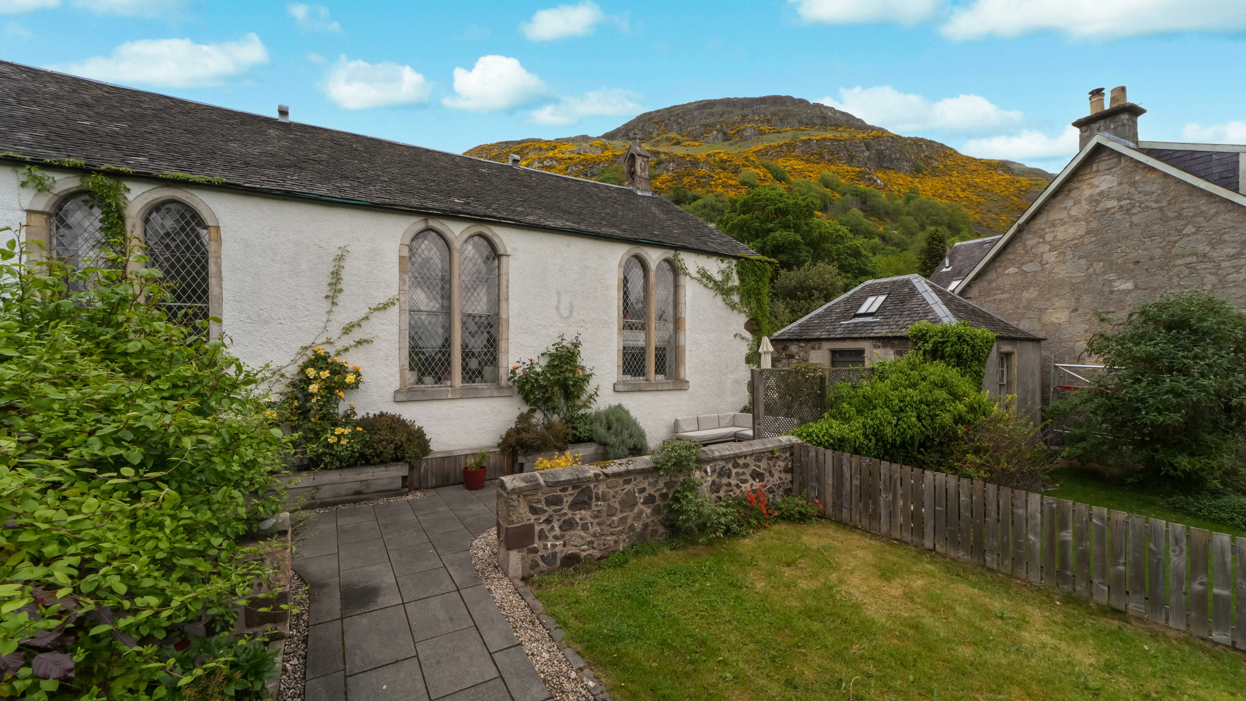 The Auld Kirk — exterior